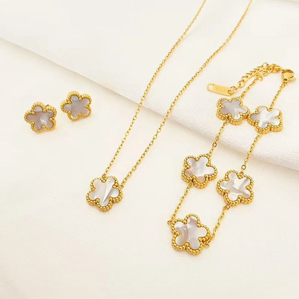 Deluxe Cinquefoil Flower Pendant Necklace Earrings Bracelet Gift Set