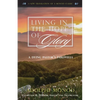 Living in the Hope of Glory: A Dying Pastor's Farewells - Paperback