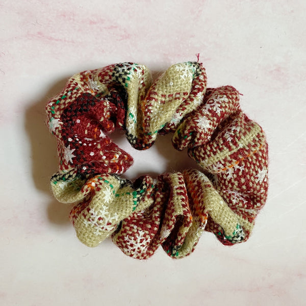 Merry Plaid Scrunch Set of 4