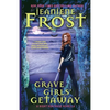 A Grave Girls' Getaway - Paperback